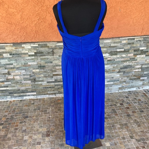 Formal dress - Picture 2 of 6